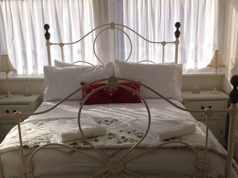 Bed and Breakfast Bassets House WTA WTA Eastbourne Exterior foto